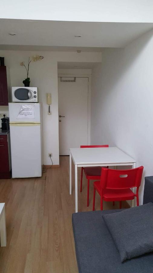 Central Duplex Sleeps 4 Brussel Bagian luar foto